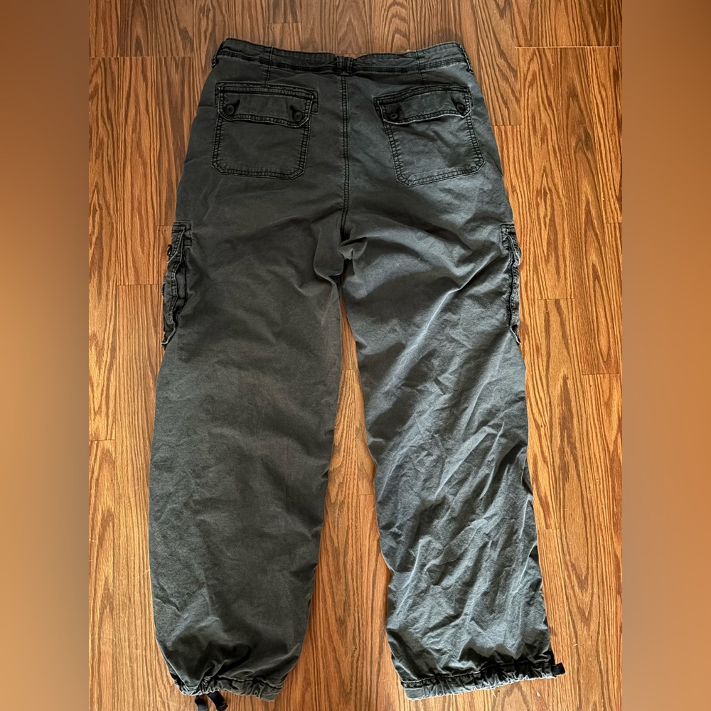 AE Snappy Stretch Baggy Cargo Jogger - Picture 2 of 3